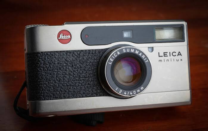 : Leica MiniluxPoint and shoot film camera 35mm #NCT카메라  #JAEHYUN  #35mm
