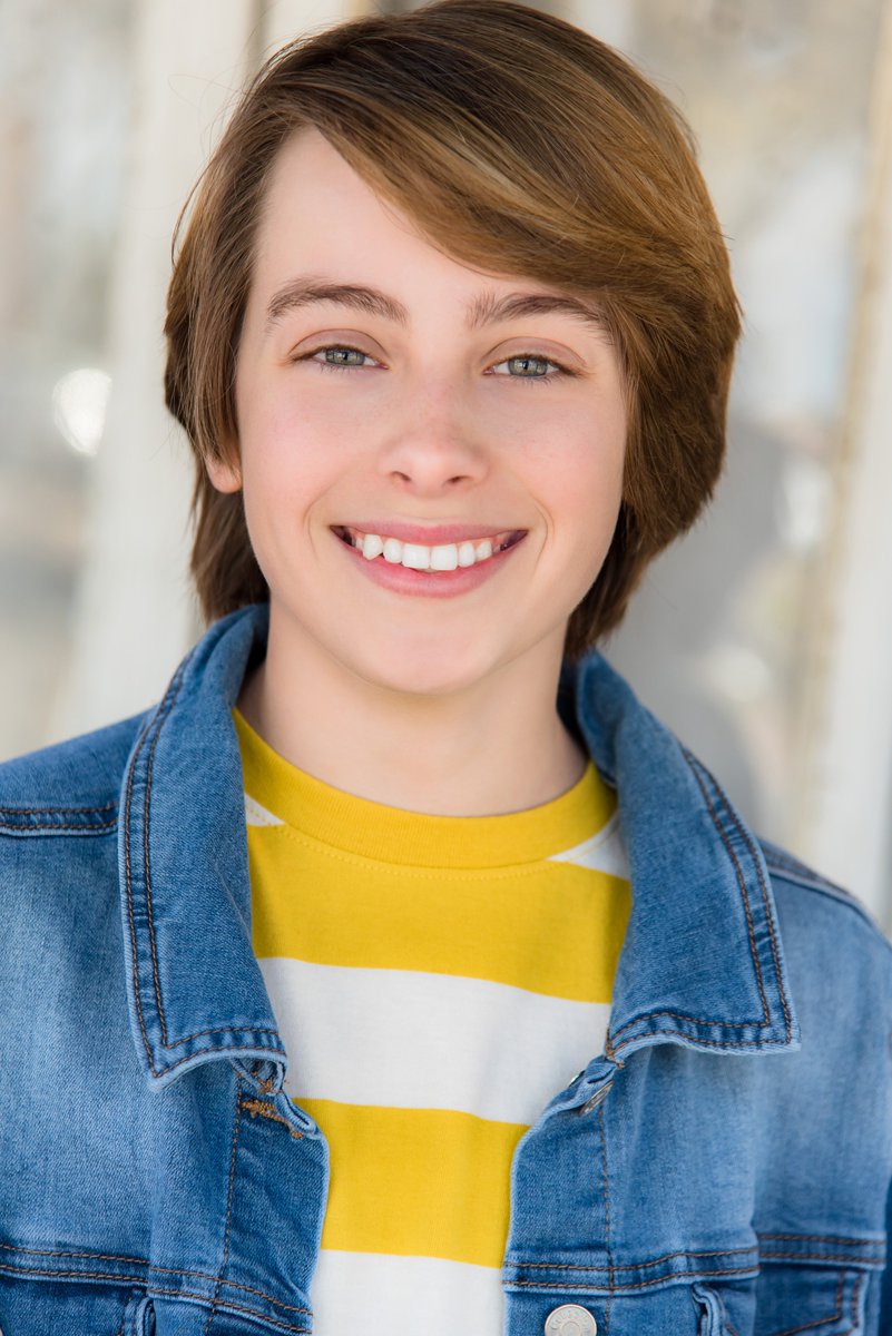 oncamerafun's tweet photo. Great photoshoot with Ryker Baloun @meecheleCA https://t.co/9RE4JfYkGn