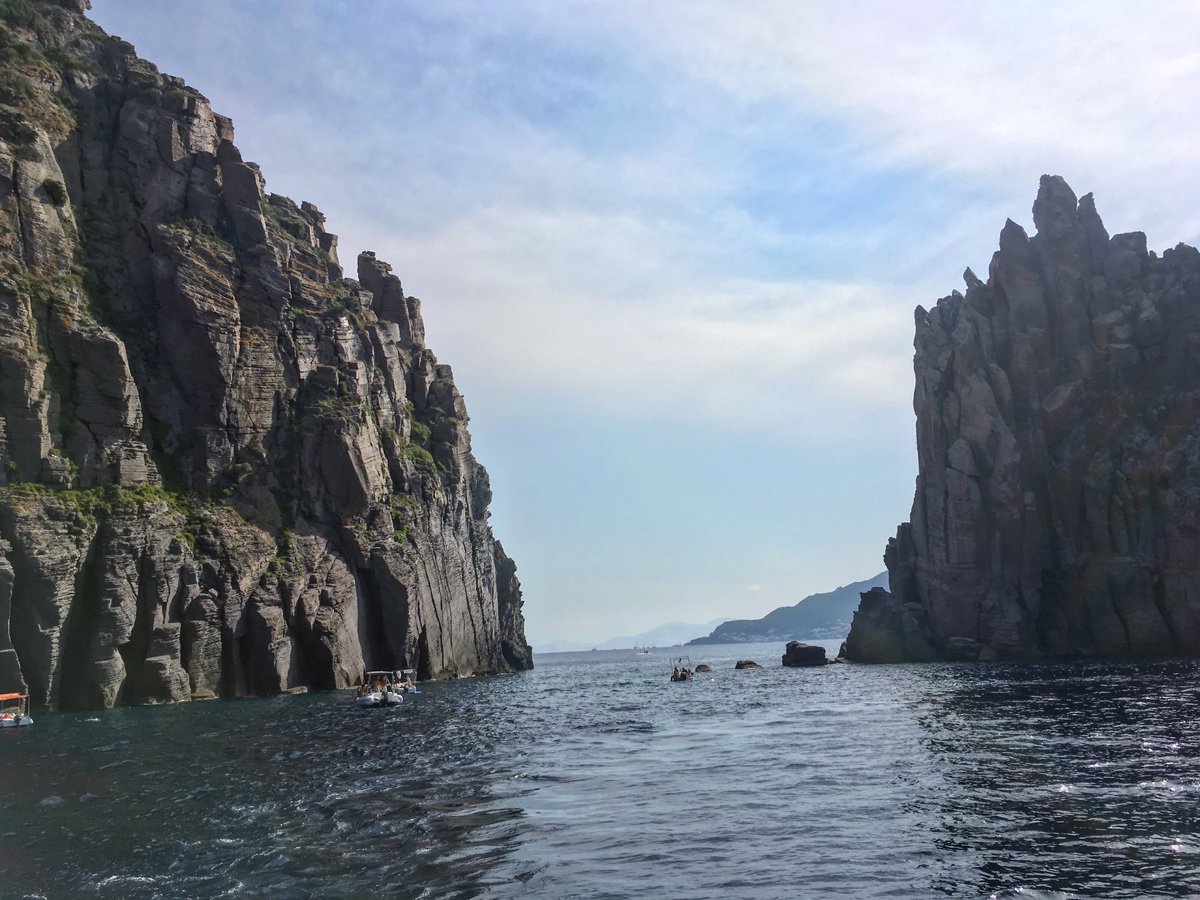 garattoni_luca's tweet photo. #Basiluzzo, #AeolianIslands #Sicily #UNESCO, August 4th, 2018 #Mediterraneo #Italia #Italy https://t.co/f7xt3xqU4Z