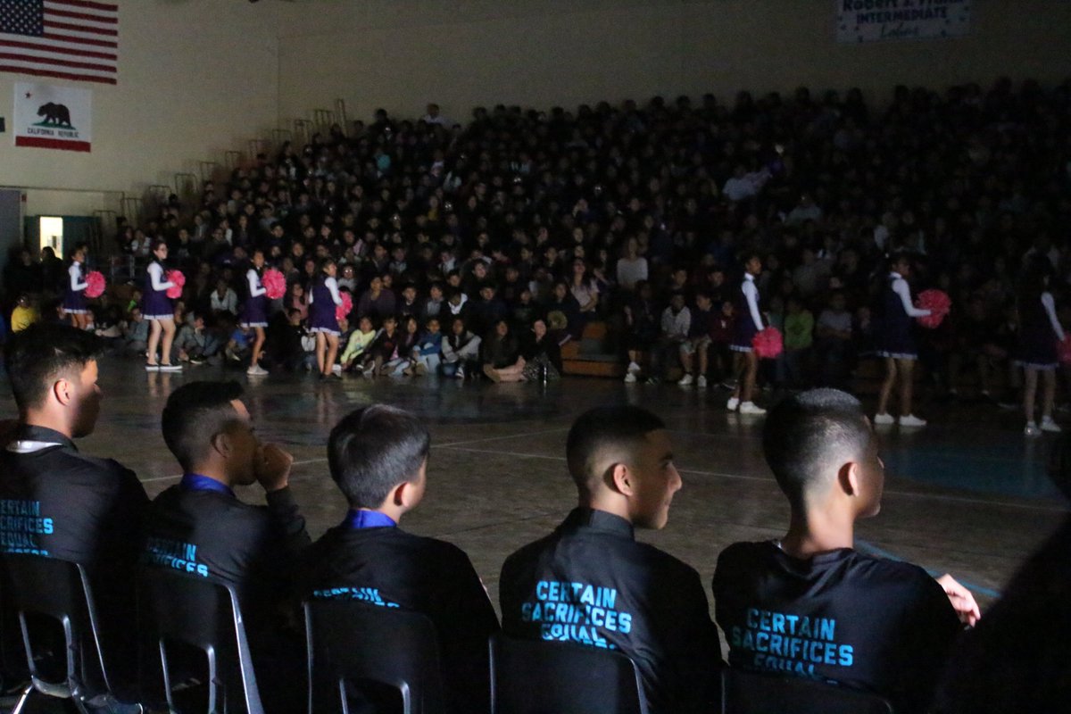 RJFrankLobos's tweet photo. We had a pep rally today to send our Boys and Girls A teams to the State SCMAF Championships! Go Lobos! @OxnardSD @Drmorales5600 #OSDPride #SCMAF https://t.co/ZhFUCffwxX