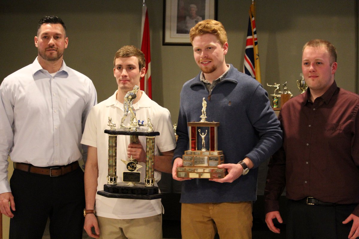 BlenheimBlades's tweet photo. Scholastic Player of the Year went to Ryan Mallott
@will_tetzlaff16 was our Leadership Award Winner 
#bladesbanquet #BlenheimBlades https://t.co/FpAYHC6WEI