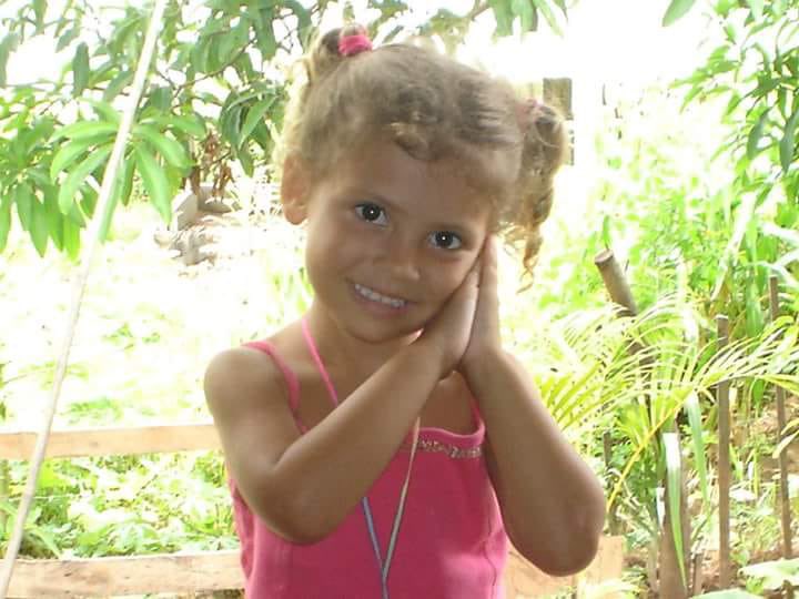 021stephany's tweet photo. Parabéns pra barbie sereia parabéns pra mim aaaaaa😝🎉💗 #SteXV https://t.co/5P7E82ZdT5
