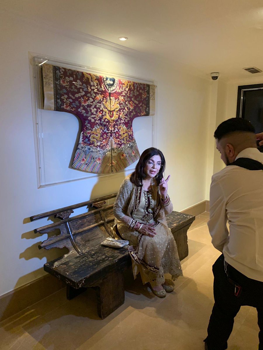 MotionsMedia1's tweet photo. What an honour &amp; a privilege to meet #photograph and #film the #legend 
Was a pleasure meeting and shooting with the #Bollywood #legend #ZeenatAman We also talked about about some of my favourite childhood movies with that she’s started in @cometoUKAFF #UKAFF2019 #REVOLU21ON https://t.co/meLgGSqDPq