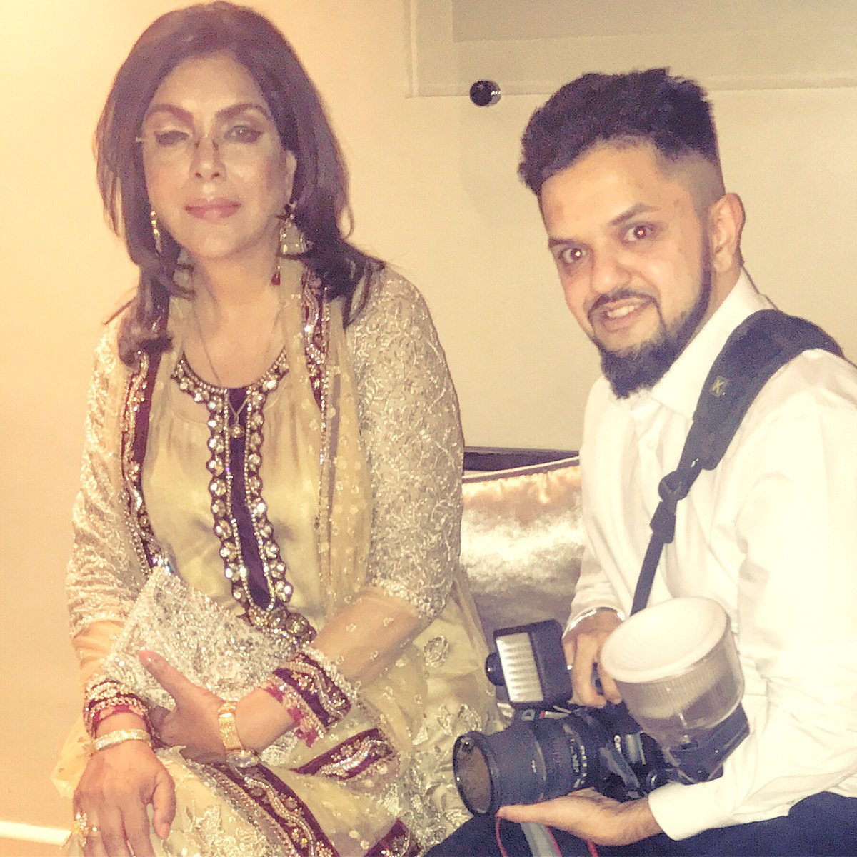 MotionsMedia1's tweet photo. What an honour &amp; a privilege to meet #photograph and #film the #legend 
Was a pleasure meeting and shooting with the #Bollywood #legend #ZeenatAman We also talked about about some of my favourite childhood movies with that she’s started in @cometoUKAFF #UKAFF2019 #REVOLU21ON https://t.co/meLgGSqDPq