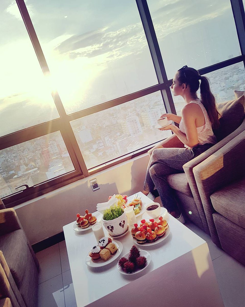 Avatardn's tweet photo. #Afternoontea #buffet on 18th floor of #avatarhotel provides you the view of #danang city and #mykhebeach. One of the best places to see sunset in #danangcity https://t.co/OPH4bX0IRQ