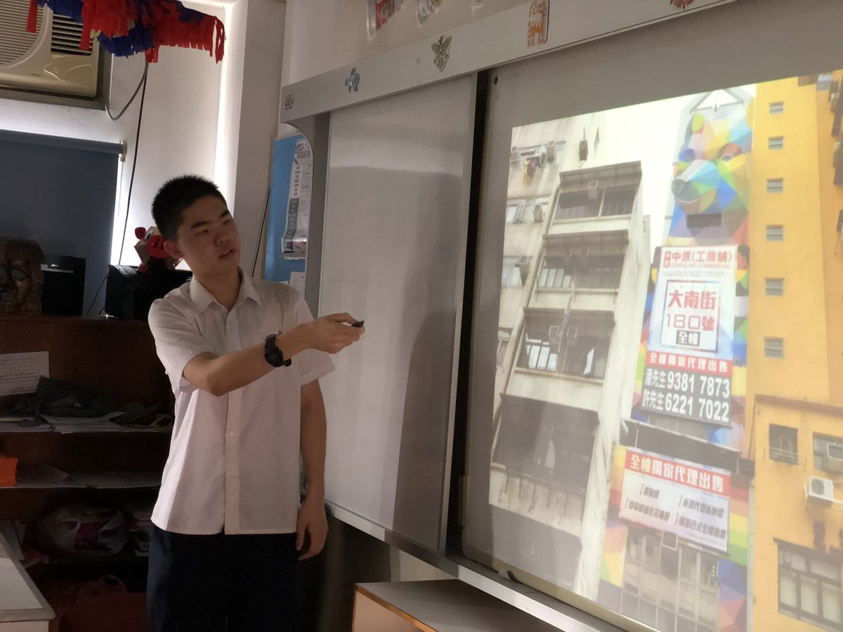 aisteded's tweet photo. On Thursday, March 28 @aishongkong Ss delivered their #TEDEdClubs Presentations!

Tony: “Under the Rainbow: #StreetArt of #ShamShuiPo”

#RedBrick125 @TED_ED @wing_mwing @josefinor https://t.co/8wNsov0hgx