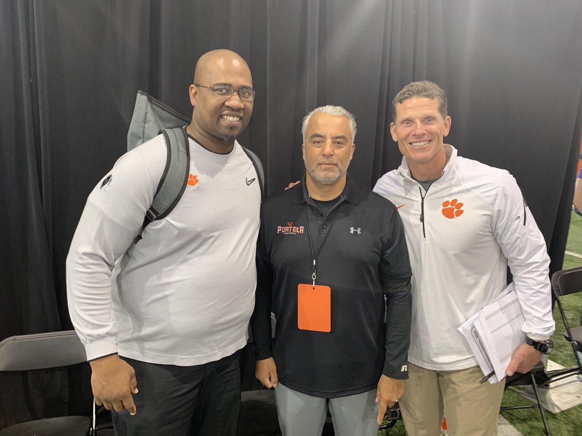 finishing the coaches clinic in <a href="/ClemsonFB/">Clemson Football</a> long working days and a lot of learning, great coaches, thanks  coach Swenney and all staff, great human beings willing to share <a href="/FootballPortela/">Portela football</a> always learning