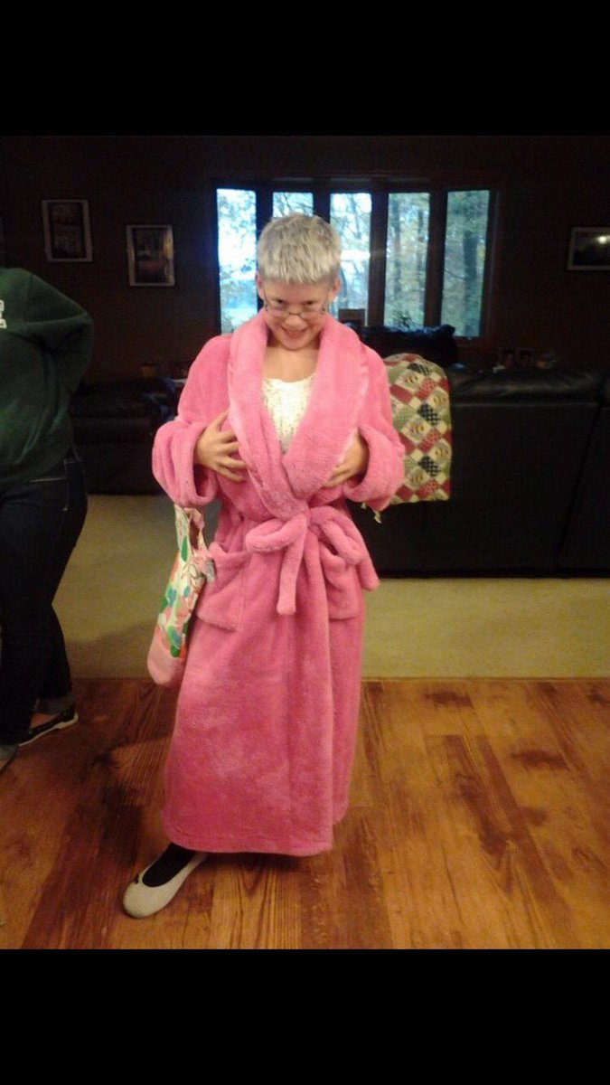 elhajj29's tweet image. Happy birthday to the forever homie s/o to one of my best friends love ya bud. @Sean_patty4 #copemint