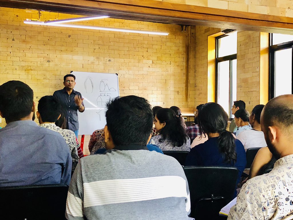 AbhyankarsIAS's tweet photo. Our very own Abhishek Tripathy, IRS, conducted todayโs crackling, very interactive, free engaging and hugely well received #MasterClass
#SaturdayMotivation #onegoalonelife #goupsc
@AbhishekTr @100rupamishra https://t.co/CIHaQg6ha4