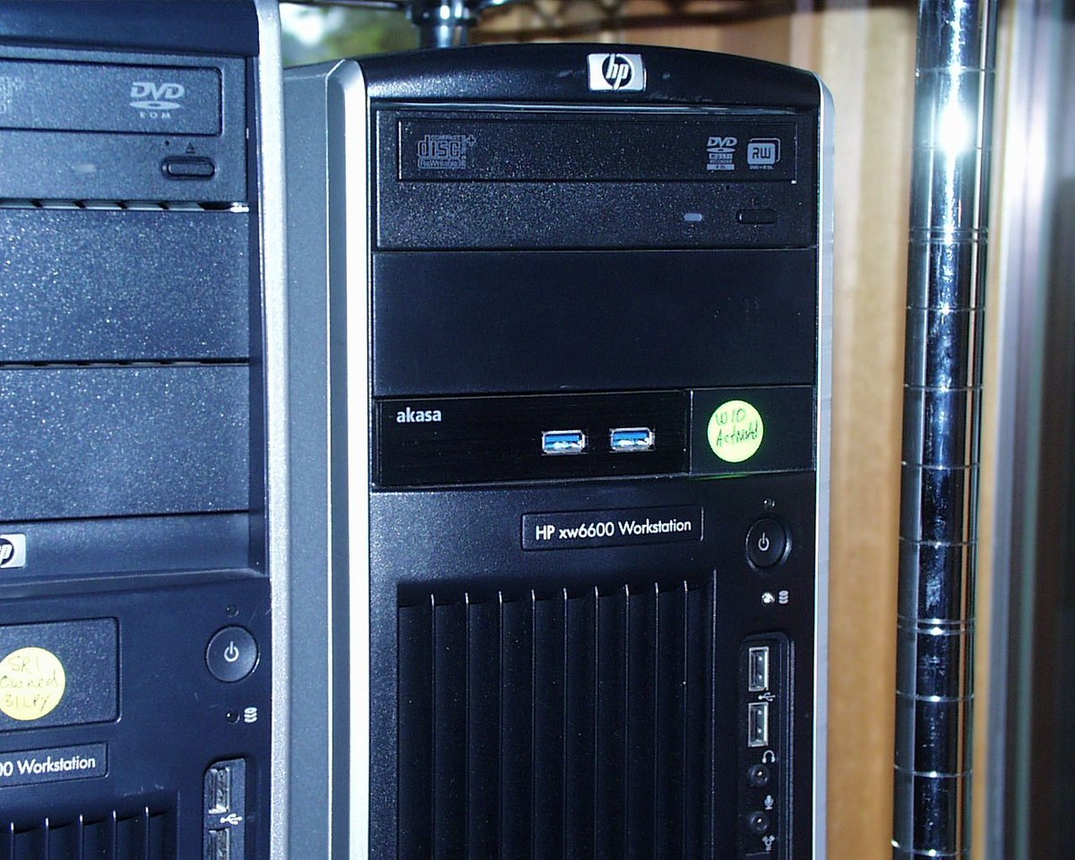 Shweta22418394's tweet image. HP XW6600 Workstation 

Price : 55,000

Technical Specification : 

Dual Xeon Quad Core Processor
8 GB RAM
1 TB Hard Drive

Interested People Kindly Contact Me Or WhatsApp Me On My Number : 8928267007

#Apple #Workstation #XeonQuadCore