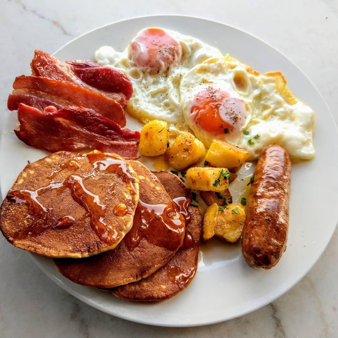 Hey all. We have a lovely American Brunch for you to savour. ..Veggie and non veggie. Brunchin all weekend. Swipe across for the regular menu. See you guys.

#eastham #uptonpark #stratford #greenstreet #Newhamcouncil #garielgarciamarquez #uptongardens #americanbrunch #pancakes