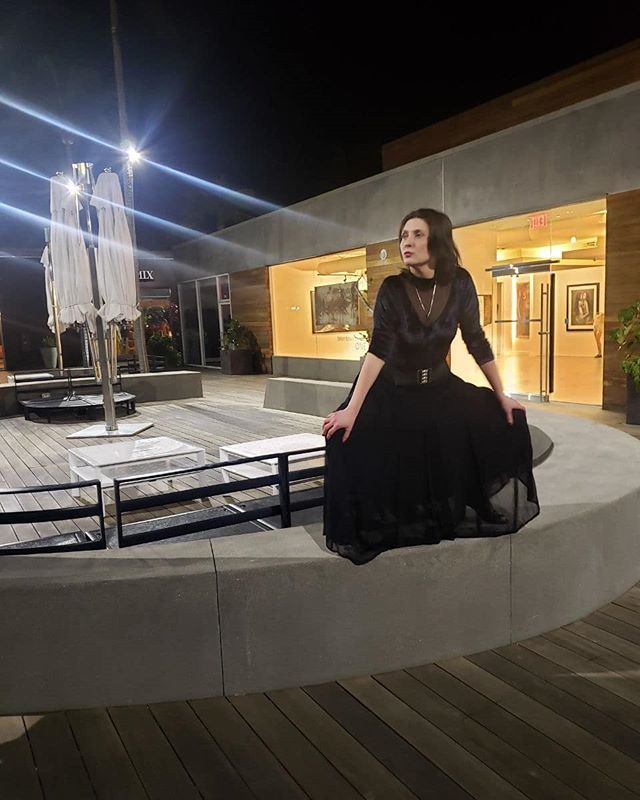 KossacPrincess's tweet photo. Fashion Ninja 🙅‍♀️
#mystyle #fashion #nightlife #nightlights #citylife #malibu #allblack #eveningwear #327 #41 https://t.co/dEuEuU4g0S https://t.co/pmgxOWuI2b