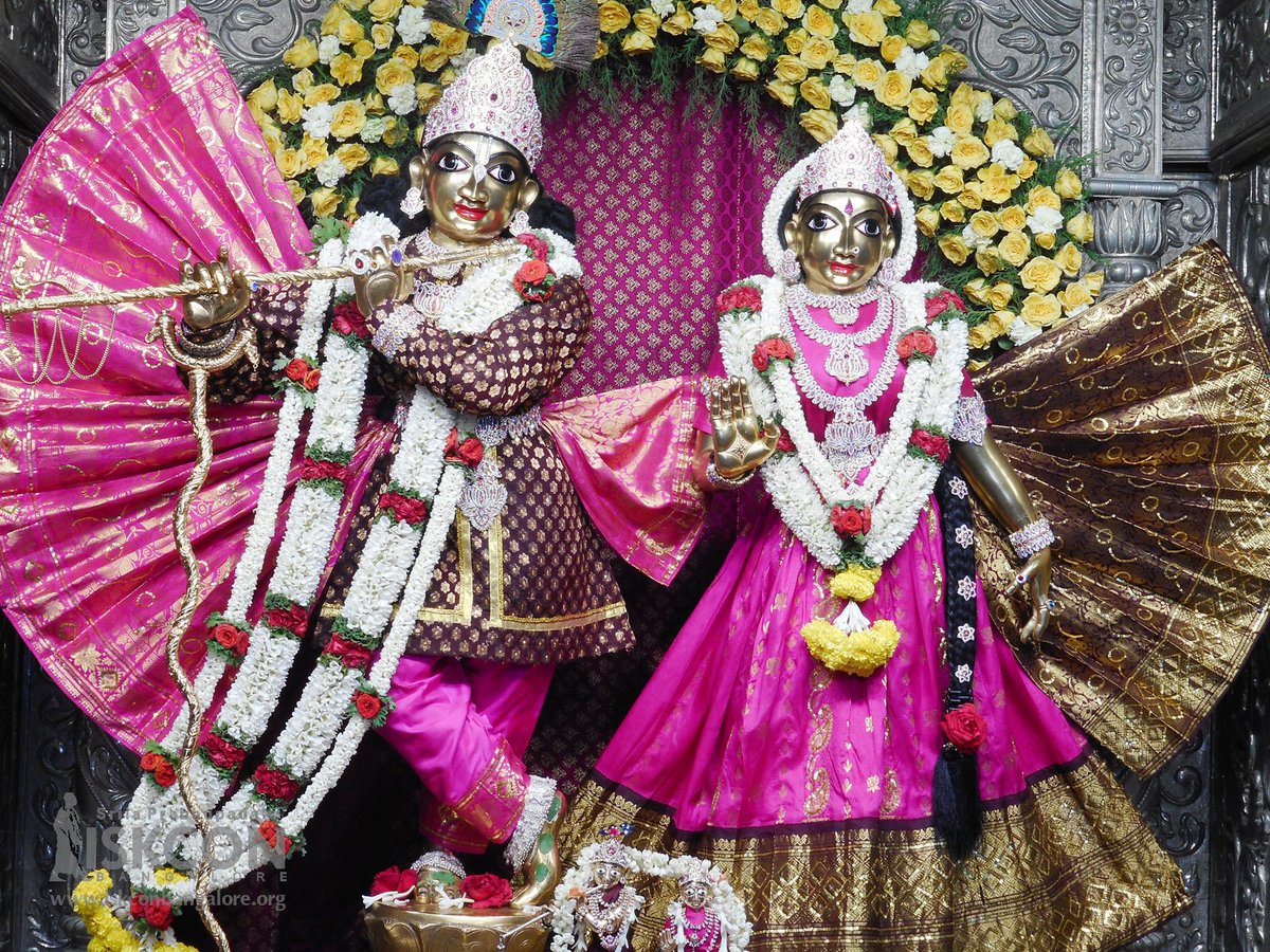 ISKCONBangalore's tweet photo. #special #darshan of Sri Prahlada Narasimha (#MarchForLeave 30). This alankara is done on every #SaturdayMorning after an elaborate abhishekam. Pray to Lord Narasimha for removing all obstacles. https://t.co/16ejVtZ7Bl  #SaturdayThoughts https://t.co/jzpvsCULs5