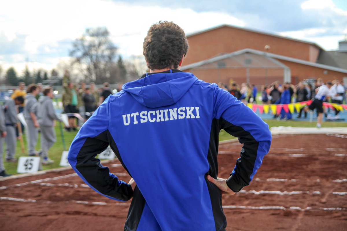 najeraww's tweet photo. 🚨 NEW SCHOOL RECORD 🚨 if  you didn’t know the name now you do @utschinski  Utschinski172-10.50 PR @WaHi_Athletics @AHoshidaSports @ubsports @wwschools @ubnews https://t.co/jFvZy8QHhe