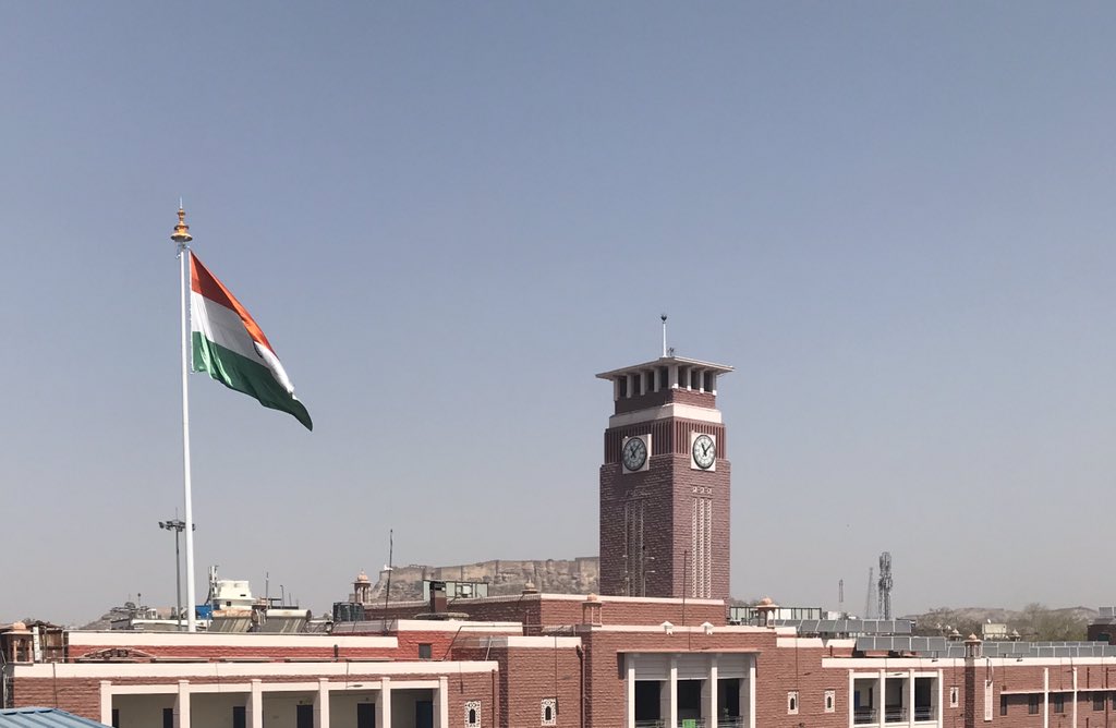 Greetings to all on the occasion of #RajasthanDiwas 
Mharo Des Mharo Maan 
#landofcolors #RajasthanDay #Jodhpur