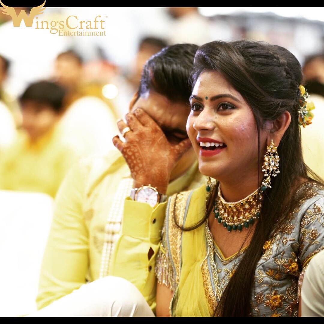 wings_craft's tweet photo. It’s Haldi Ceremonies like these that make our hearts melt with Love!!
.
#PriPraDaViah 
Event conceptualised by WingsCraft Entertainment💯
It is always a Pleasure working the @V4OnceMore
Photo Courtesy by - @jiteshmota 
Decor by - Jaindecorators https://t.co/zUlPwMAP6a