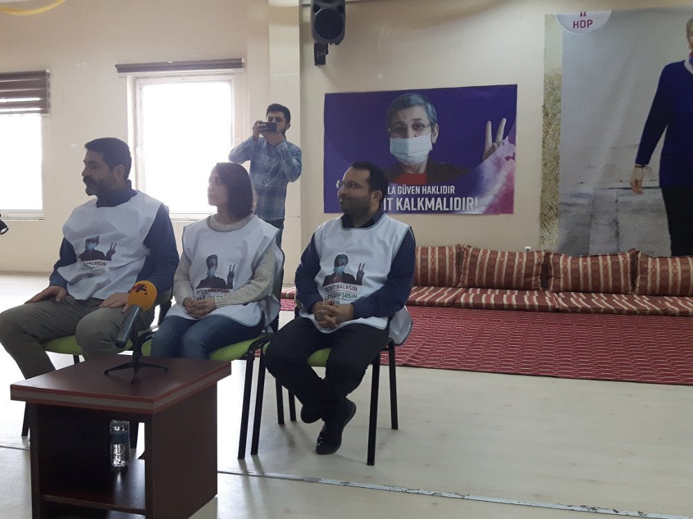 kurdistansolnet's tweet image. UK election monitors are attending a meeting with three hunger strikers from Amed in Bakur. Hunger strikers say: "The most historical election will be conducted tomorrow" #endtheisolation #freeocalan