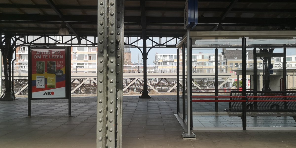 despod's tweet photo. Hengelo (last stop in the Netherlands). #IC145 https://t.co/QJAlurbtfa