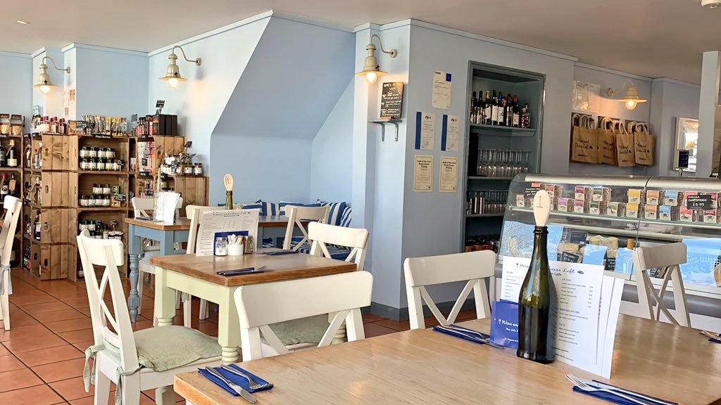 diningdevon's tweet image. Fast work from a @diningdevon fan; Karen @Exeter_Gin saw our review 👆👆, was in the area and popped in for breakfast today! Lovely eggs and hollondaise sauce, and look at the view out the window. Thanks for the message Karen! #diningdevon #devonfoodarmy