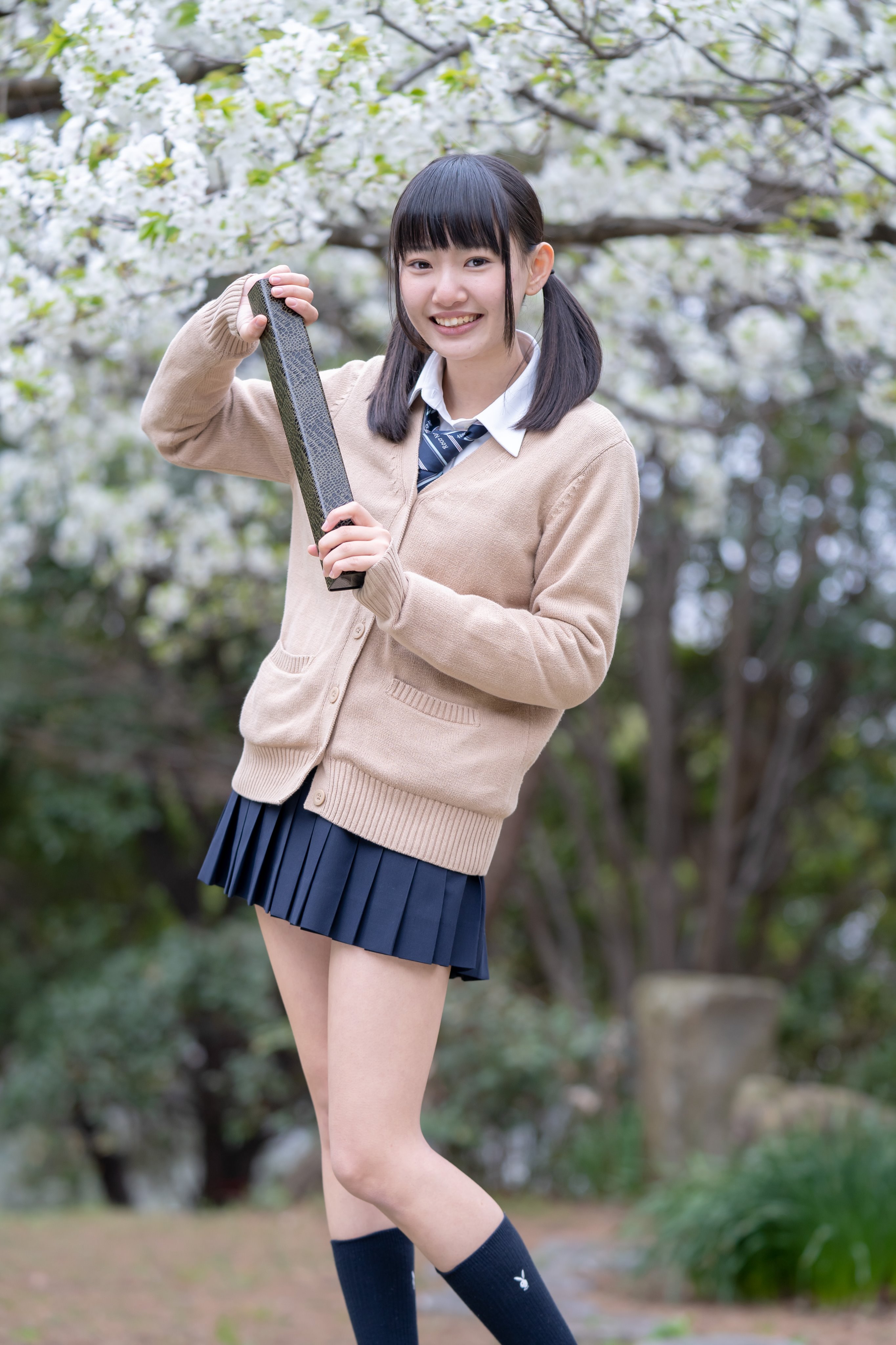 Lycee プライベートビーチで白ビキニ 北大路 可憐 北見六花さん直筆サイン Lycee プライベートビーチで白ビキニ 北大路 可憐 北見六花さん