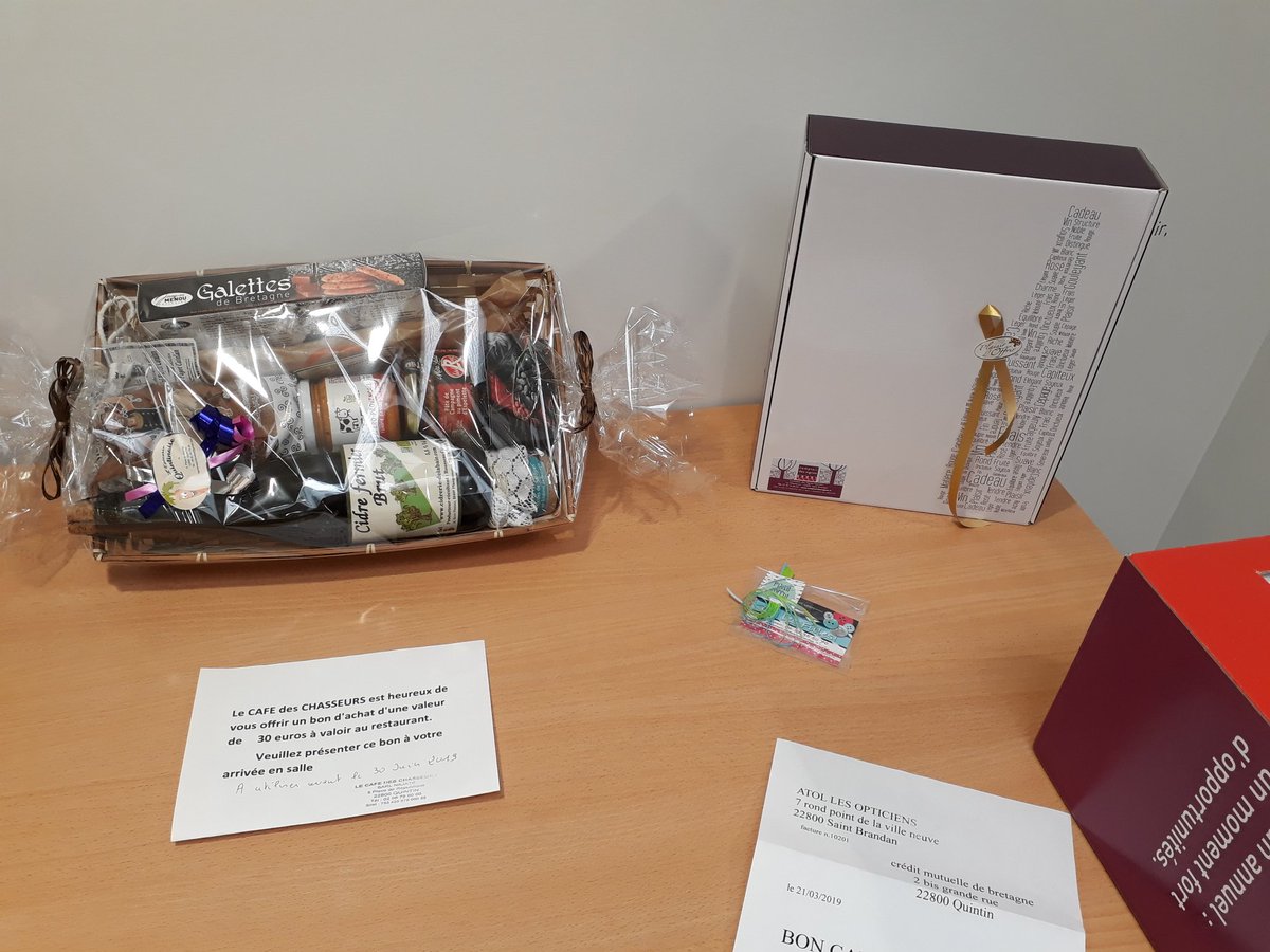 CcmQuintin's tweet photo. Venez nombreux à l'assemblée générale de votre caisse du cmb de Quintin. #vote#tombola#cafétombola. https://t.co/x7k6limi2w
