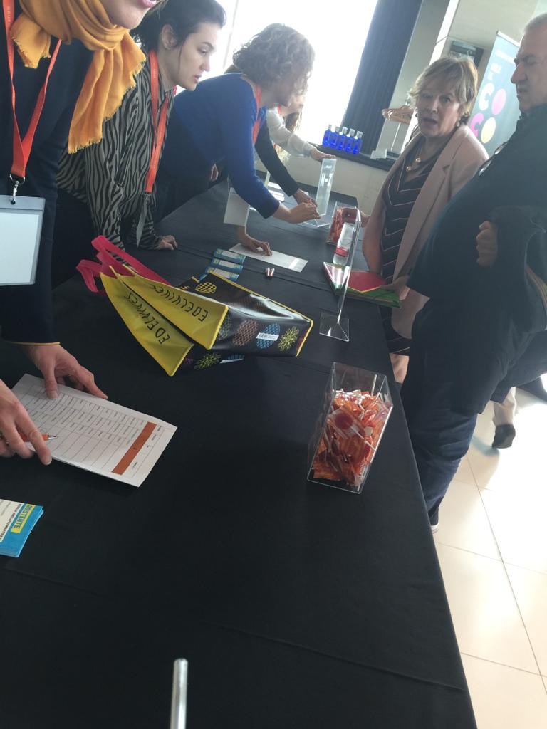 Edelvives's tweet photo. Arrancamos las #JornadasEdelvives19 en Valencia. Ya estamos calentando motores para darle al COCO. https://t.co/mYgpGY6KJ2