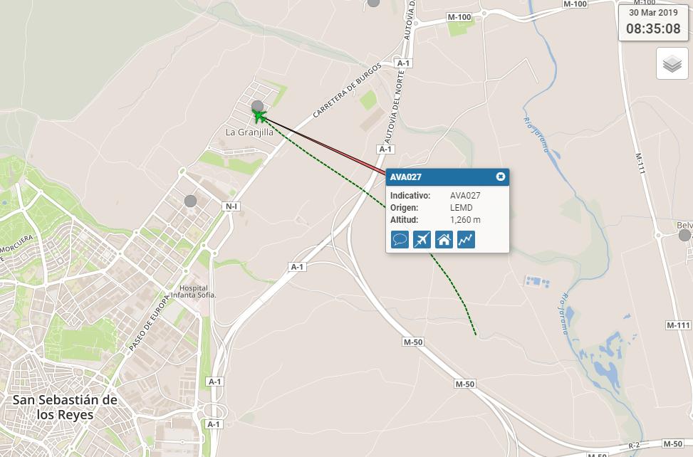 Hola <a href="/aena/">Aena</a> vuelo AVA027 a las 8:35 am del sábado pasando a 600 metros de altura sobre los vecinos de #sanse. El #ruido ha sido tremendo.