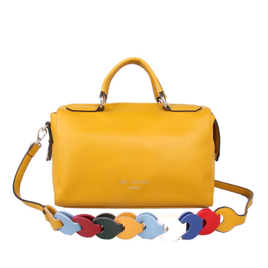 AccessoriesFAB's tweet photo. One of our absolute favourites The Red Cuckoo London Multi strap bowling bags 😍 perfect Mother's day gift. https://t.co/7QS6Lq5WRM #handbags #designerhandbags #redcuckoolondon #redcuckoo #fashion #Motherdaygifts #ATSocialmedia #womeninbusiness https://t.co/E8saLGRRB9