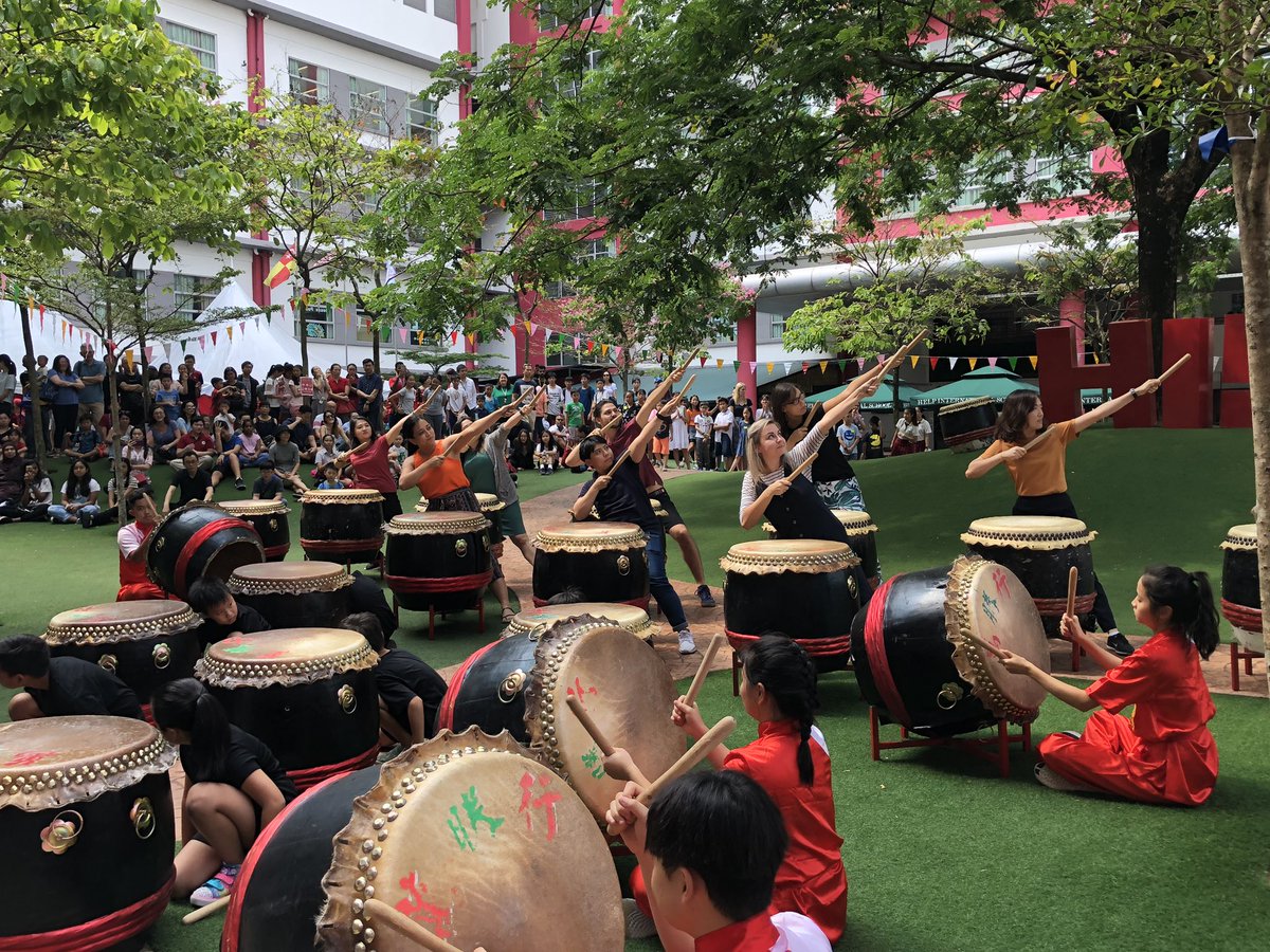 SURPRISE! These teachers put so much effort in practising every Friday just to perform on HIS Family Day! Well done, teachers! <a href="/YangWkYong/">Yang Wk</a> @Msmeinayee <a href="/seewenlim/">See Wen Lǎoshī 🇲🇾🇰🇷</a> <a href="/PhoebeGohLT/">Phoebe Goh</a> <a href="/bailey_ria/">RiaB</a> <a href="/MedcalfPeta/">Peta Medcalf</a> @catalbela <a href="/MFLOrtega/">María</a> #HIS_FamilyDay2019 #HIS24FestiveDrums