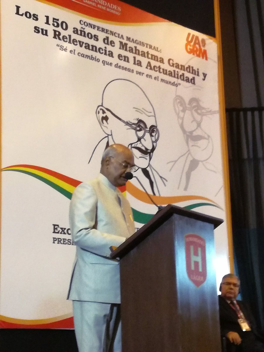 airnewsalerts's tweet photo. President #RamNathKovind inaugurates plaque of #MahatmaGandhi Hall at Gabriel Rene Moreno University in Santa Cruz during his visit to Bolivia; says Mahatma Gandhi is not merely a great figure from our past, but he is a guide for our today and a beacon for our tomorrow. https://t.co/dzKMekHzRZ