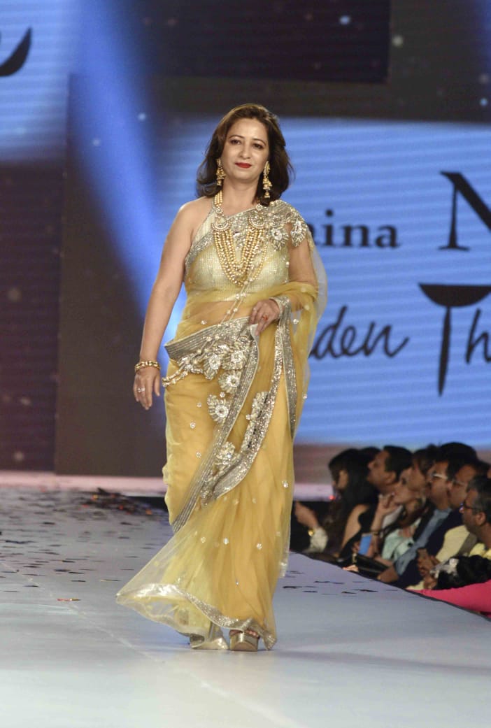 DrNupurKrishnan's tweet photo. Fashion with a Cause !!! 
Walked the ramp as #ShainaNc and #AbuJaniSandeepKhosla presented their collection at CPAA INDIA (Cancer Patients Aid Association)show to raise funds for cancer survivors.
#CPAAIndia #50yearsofCPAA #CaringWithStyle2019 #Fevicol #Pidilite https://t.co/vHw80O3cxr