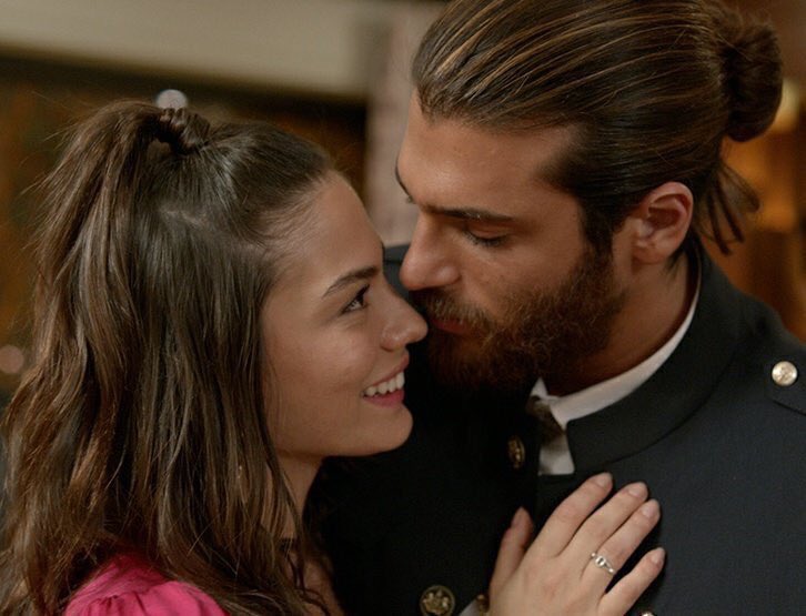 MariellaMontes's tweet photo. Life is beautiful, funny and short to talk about negative things - #CanYaman
#DemetÖzdemir impact 🌟🌟🌟🌟
Mutlu #ErkenciKuş gün!!!!! #CanEm https://t.co/76ivLAueOd