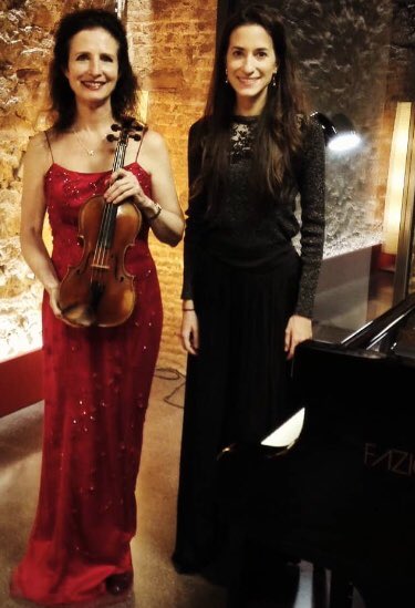 MadeleineM_Vln's tweet image. Good to be in #Barcelona for the final review of our @TELMI_Project funded by @EUhorizon2020 with colleagues from @RCMLondon @CPerfSci @AaronWilliamon @geordiewaddell @mtg_upf @cpinfomus @Saico_In @highskillz_uk and pianist Anna Serret joining me in a #violin recital, aptly 29.3!