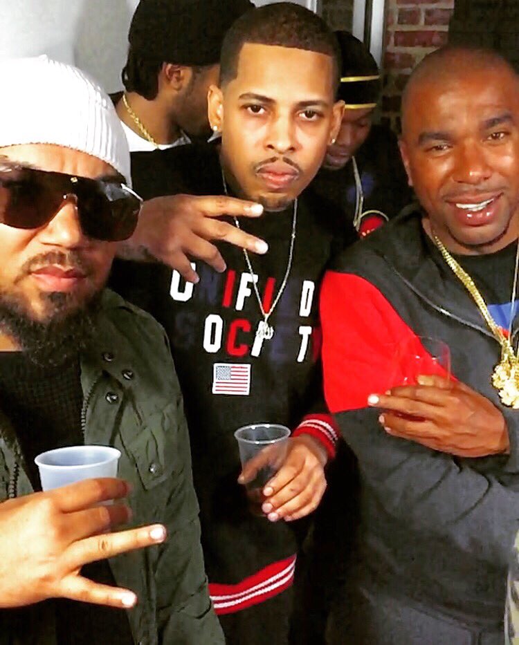 MALLG's tweet photo. Drink champs ๐ท ๐ช๐ฝ๐น Drunk tunes video shoot ๐ฅ๐ฅ๐ฅ #comingsoon #METHLAB2 @noreaga @methodman @DeannasDiamonds #jessicaleelamberti @joeyoung4real prod by @DAMEGREASE shouts out the whole #hometeam @hanzdagreat Dir by @PumaTPG https://t.co/jJvneU6SLf