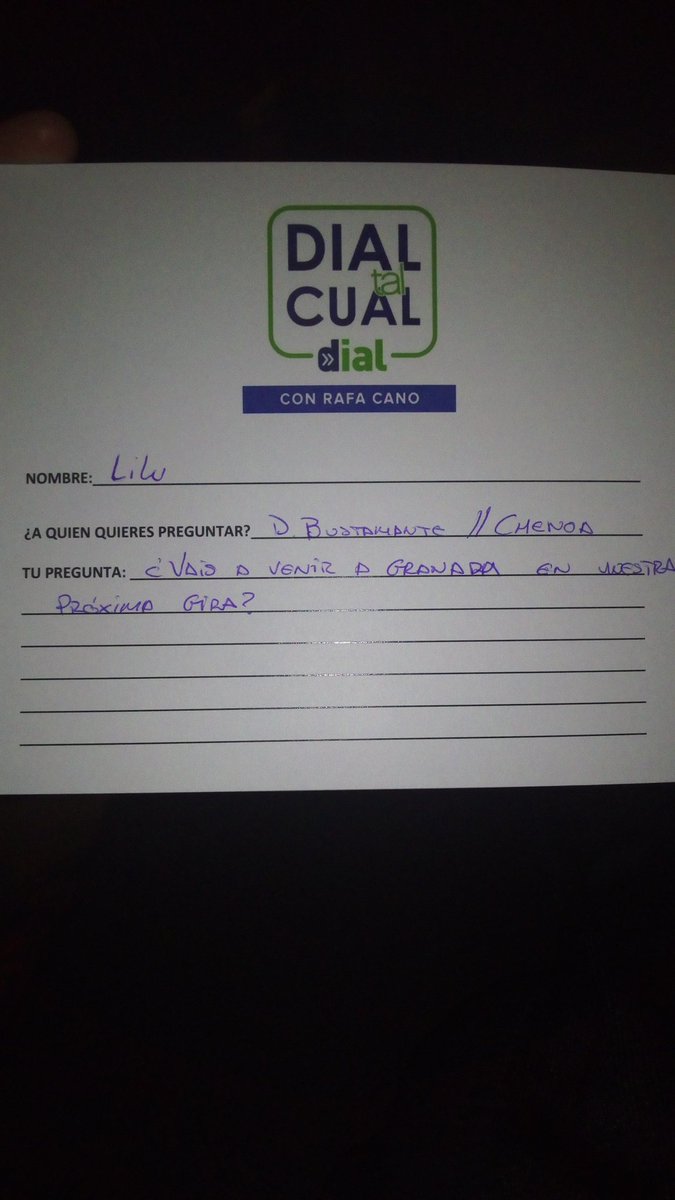 LiluMaroto's tweet photo. #EscuchoDialTalCual  desde Granada esperando a @Chenoa  y @David_Busta  Ganas de veros por aquí. Vendréis en concierto?? https://t.co/dcqRVppXSN