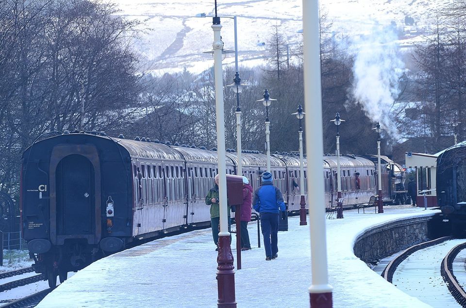 Rossendale is the only borough in #Lancashire without a link to national rail services, but things are set to change with plans for a 'Valley City Link' 🚂

Would you benefit from this new link from #Rawtenstall to #Manchester? 🤔

Find out more here: bit.ly/2Ori3xL