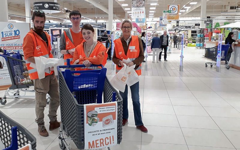 SoizickDavid's tweet photo. #SaintNazaire : pénurie de produits à distribuer de la banque alimentaire https://t.co/8tSCn5oZnw https://t.co/7js8xb8uKG