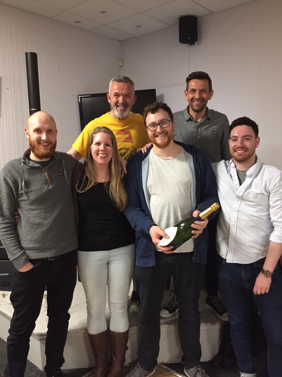 J0hnCassidy's tweet photo. Thank you to everyone who came along and supported us last night at the @LondonMarathon Music Quiz. @watt_in_perth and I are so grateful for the £530 donated to be split between @RSTrust and @SpinalResearch
#teamrst #onelove #inabootit https://t.co/BV4xrti7IB