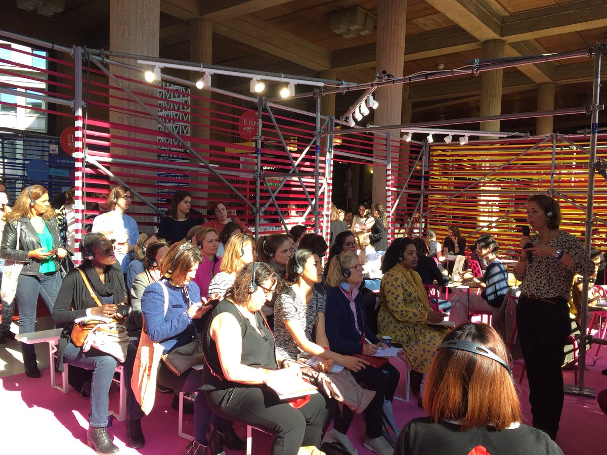 ELLEactive's tweet photo. Gros succès de l’atelier « Gérer son personal branding » d’@AXAFrance avec @de_vorges ce samedi matin #ELLEActive https://t.co/Ib3N0YYeEp