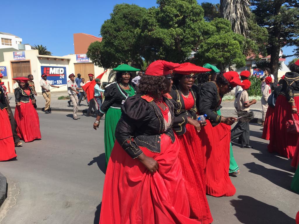 ECCHRBerlin's tweet photo. Impressions of the #Reparation march in #Swakopmund
#Namibia
#WeekOfJustice https://t.co/2wGylIlbys