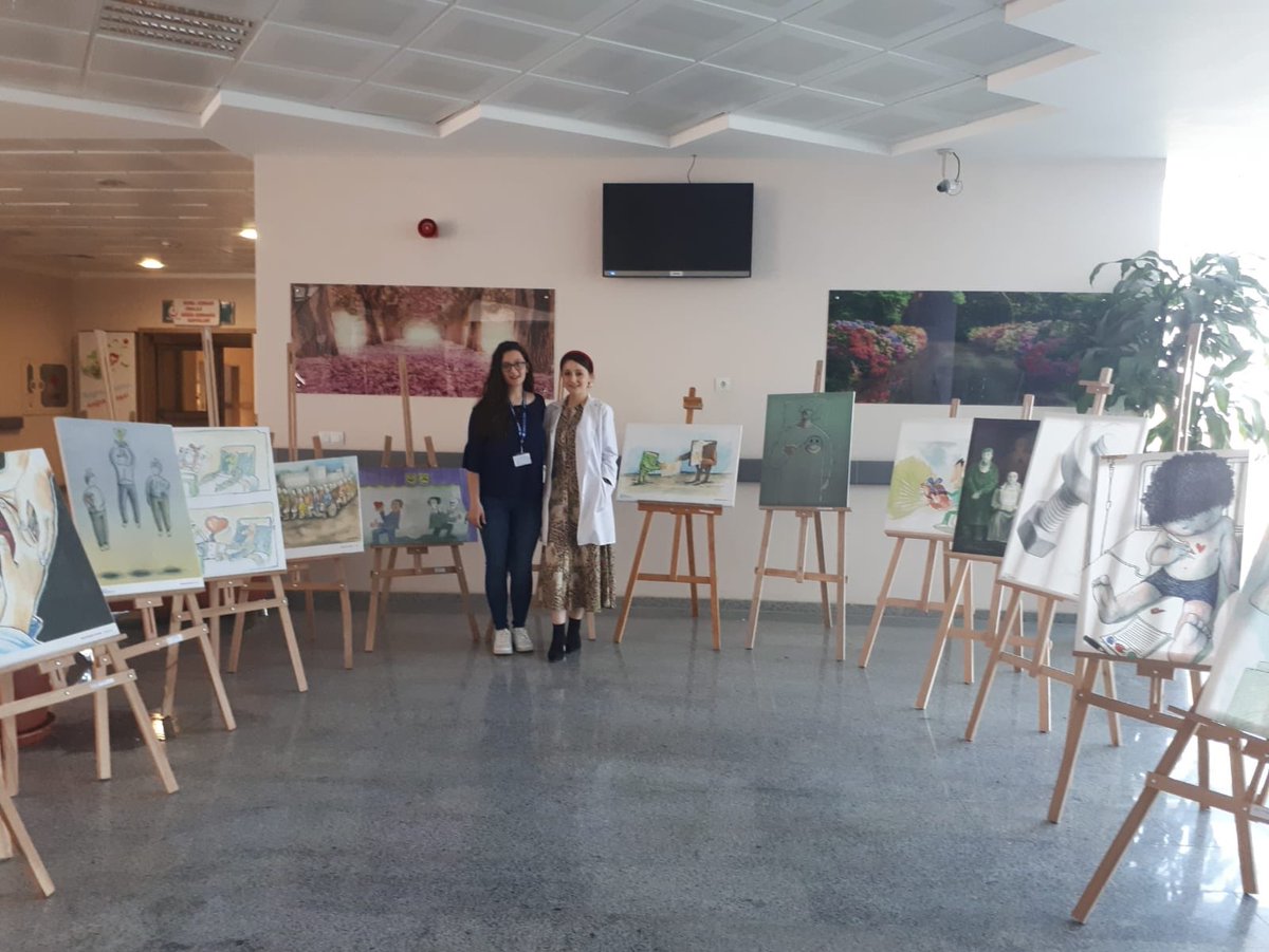 deuobak's tweet photo. İzmir Bornova Türkan Özilhan Devlet Hastanesinde 1.Uluslararası Organ Bağışı Karikatür yarışmasında ödül alan eserlerin sergisi devam etmektedir.@deuobak olarak katıldığımız etkinlikte standımıza ve sergiye bekleriz.😊 https://t.co/DptRjoR3uJ