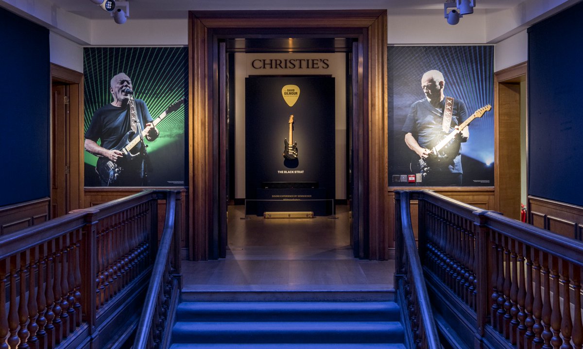 There are just two days left to enjoy the free #GilmourGuitars exhibition at @ChristiesInc in London. Very limited tickets still available at http://bit.ly/DGexhib