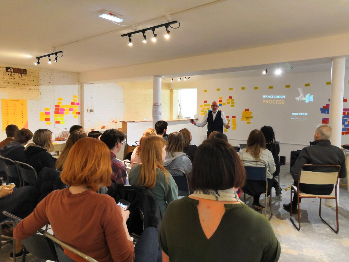 Talking exclusively about rubber chickens <a href="/MikePress/">Mike Press</a> introduces our jammers to the design process #GSJDundee #GSJam