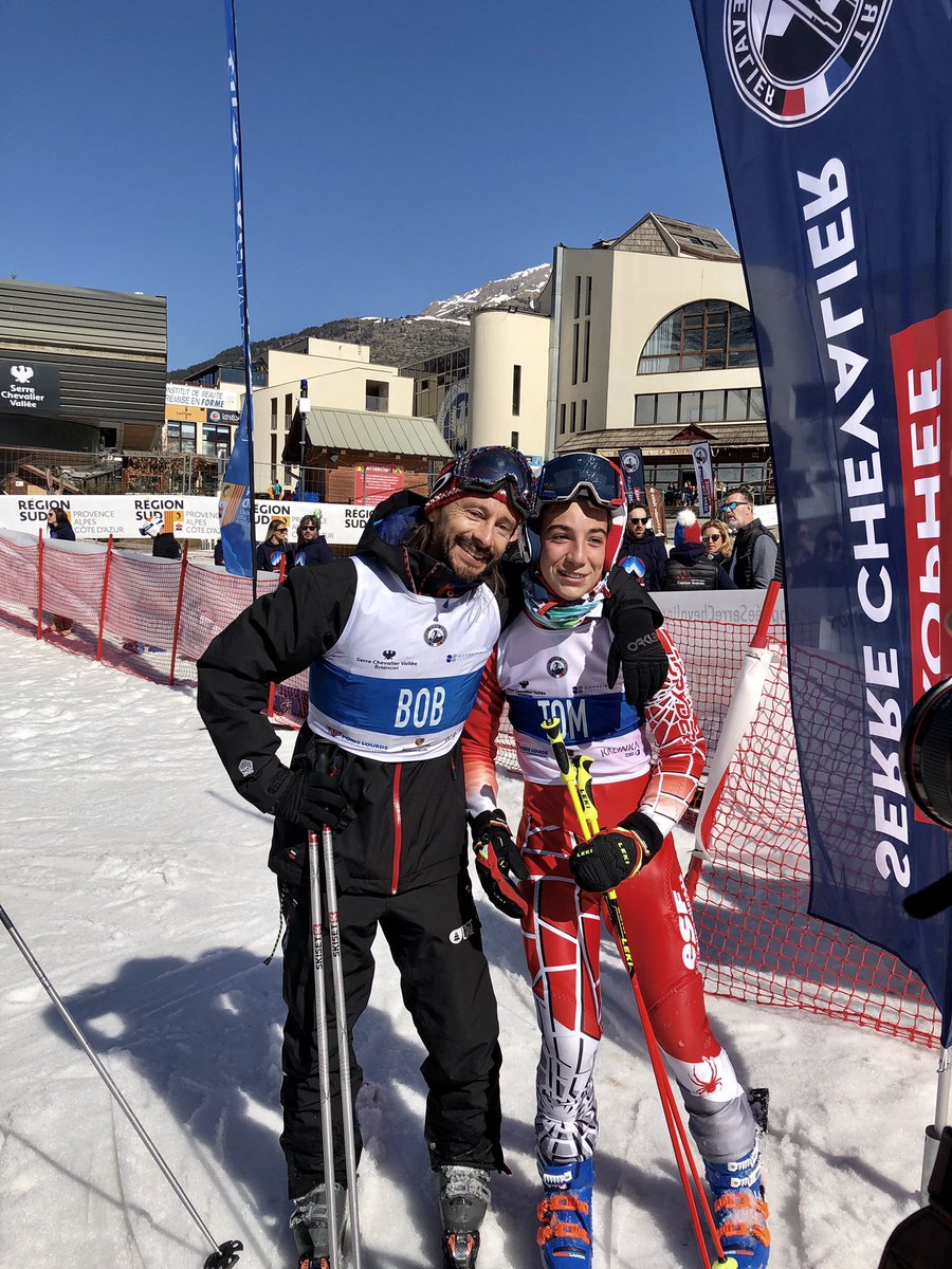 En live de la raquette du slalom géant du #TropheeSerreChevalier 🔥☀️⛷✌🏻 <a href="/SerreChe_FR/">☀️Serre Chevalier Vallée Briançon ❄️</a>