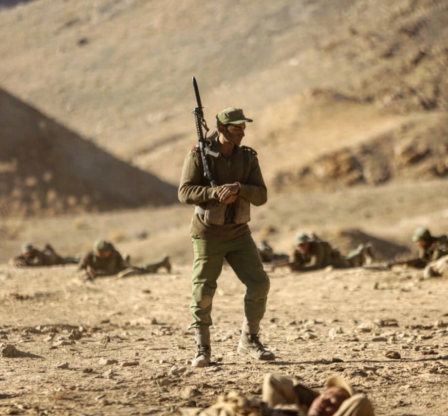 Blessings_36's tweet photo. @NabanitaRKChou1 @gurruchoudhary @GurmeetHT @GURUGGANG @gurbina15feb @i_anu067 @mittalkapadiya2 @MUGDHAMISRA @Honey07639920 @imdebina #Paltan a #MustWatch movie 
Awesome portrayal of #IndoChina war, a salute to our forgotten brave hearts from legendary #JPDutta sir &amp; @RealNidhiDutta ma'am
Especially @gurruchoudhary bhai's portrayal of #PSDagar is engrossed in my heart for the rest of my life

Pranam 🙇 https://t.co/MDhPkNfEXt