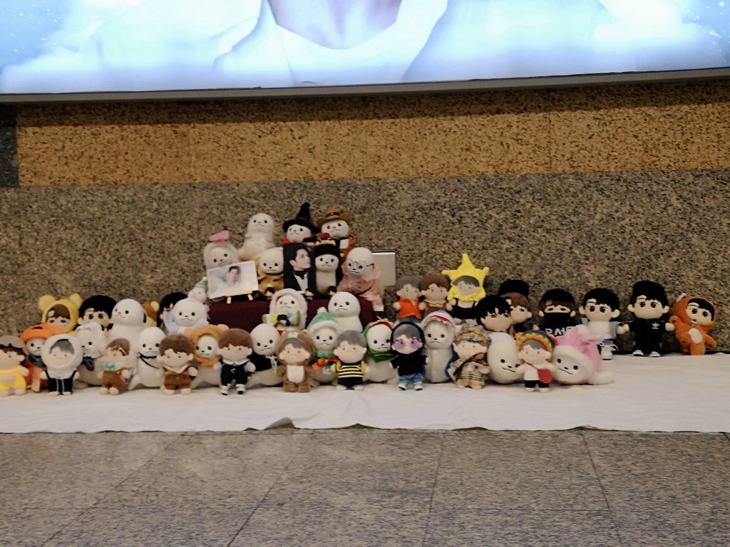 PenguinONGONG's tweet photo. Ong's​ baby meeting ✨ชุมนุมลูกๆ #ONGways2gether #옹성우 https://t.co/6E6cZCYcww