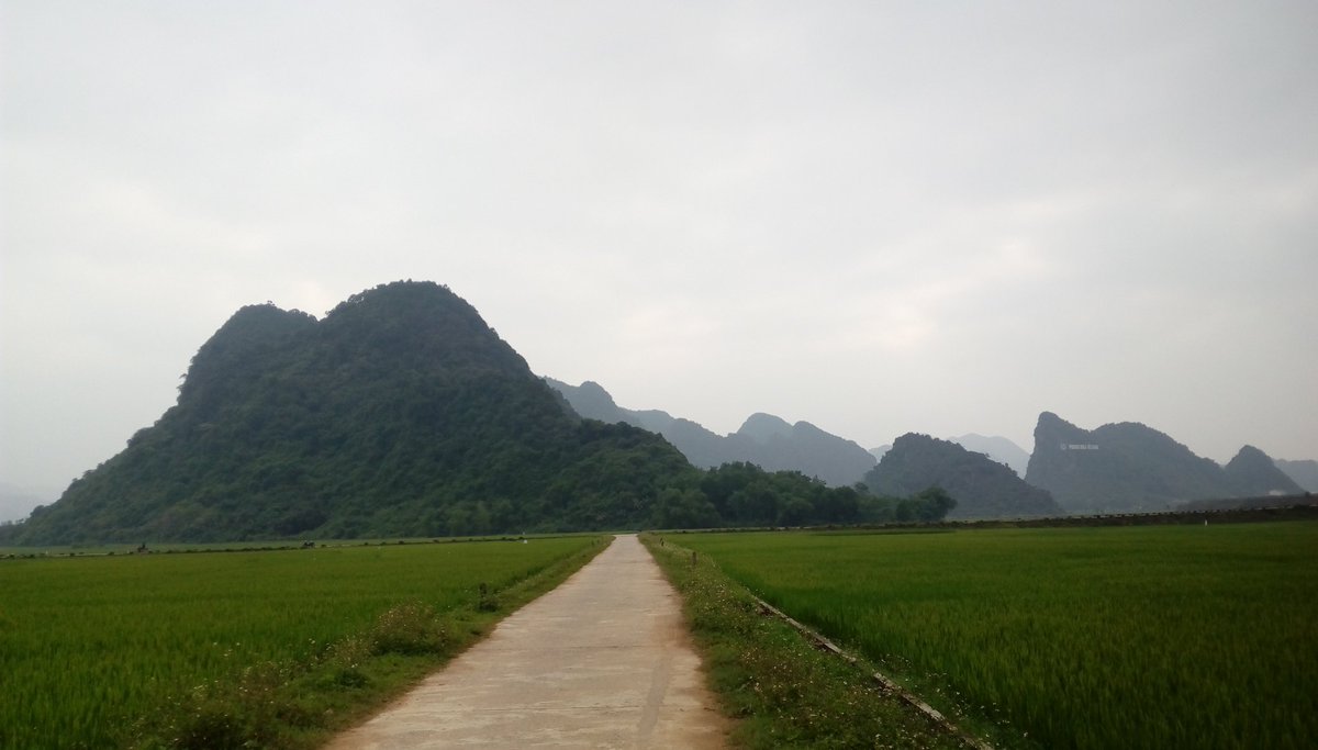 Easter break now. Yipee! In beautiful countryside now. Such an amazing country. #Vietnam #PhongNha