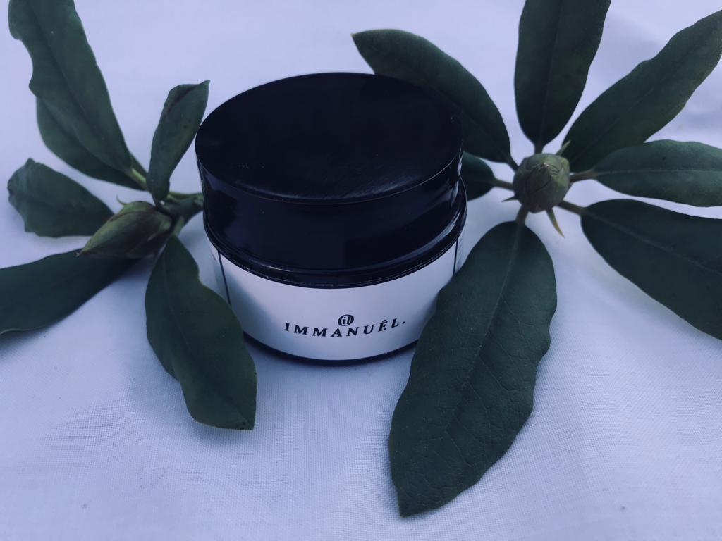 oilimmanuel's tweet photo. Our  products are #plantbased #homemade &amp; suitable for all #skintypes. Message us for prices and try something new today. U wont be disappointed. #skincareroutine #skincare #beauty #blogging #glowingskin #wolverhampton #whatson  #GiftsforMum #fashion #flowers #photographylovers https://t.co/Jy0oeSe7Pl