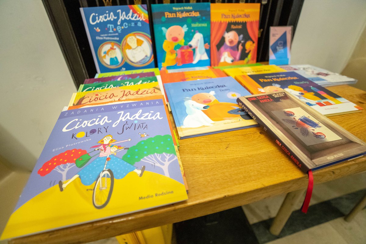 ScriptFiesta's tweet photo. 2. Śniadanie Wydawców Literatury Dziecięcej i Branży Filmowej podczas #scriptfiesta, dziękujemy! https://t.co/DwAIzRruWm