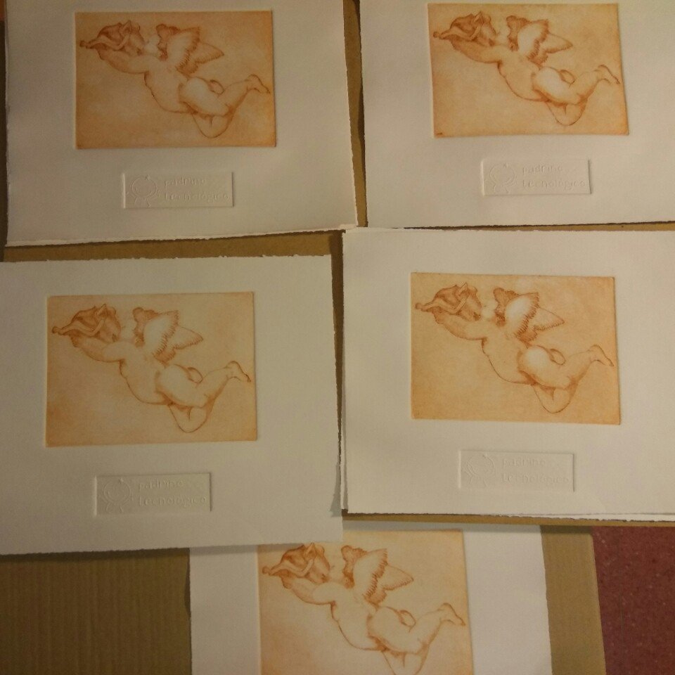 Ya están casi listos unos pequeños detalles para si entrega en la Jornada de Padrino Tecnológico <a href="/eps_uah/">EPS UAH</a> de la <a href="/UAHes/">Universidad Alcalá</a> el próximo 8 de abril. Tienes toda la información en padrinotecnologico.org